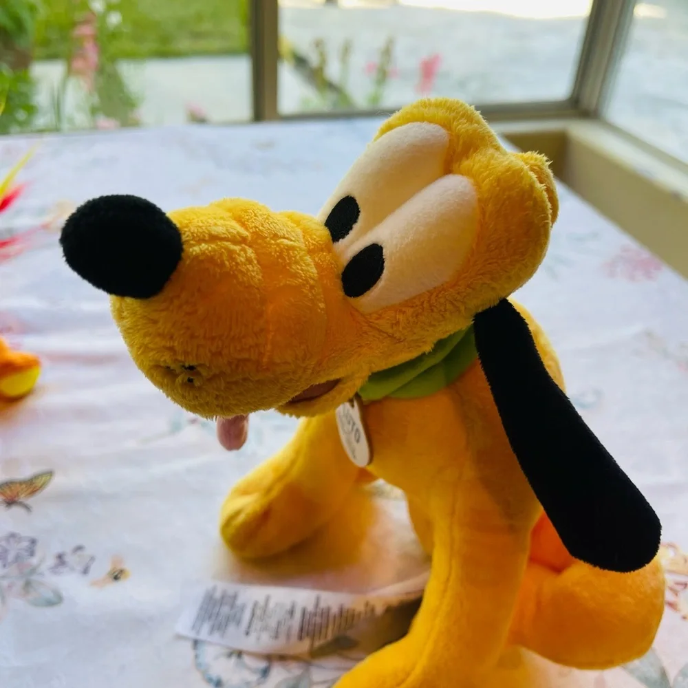 Disney 12” Pluto plush yellow